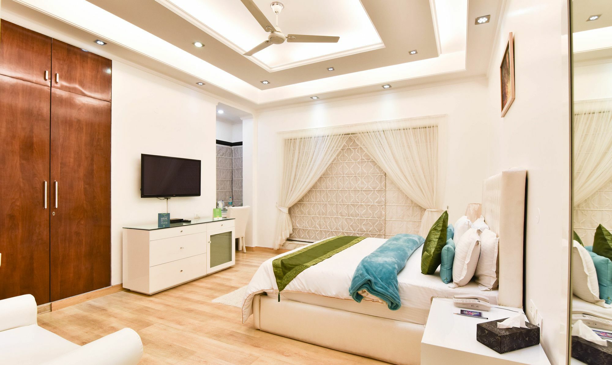 Hotel Treebo Trend The G8 Sector 39 à Noida Extérieur photo