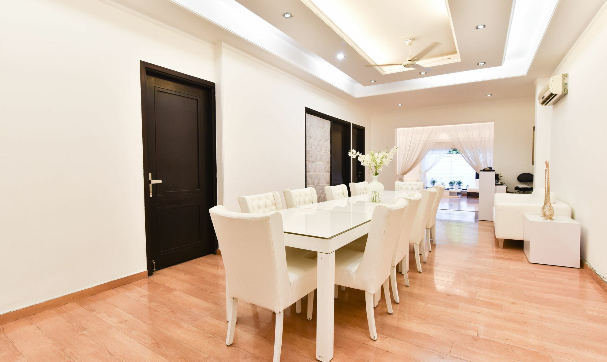 Hotel Treebo Trend The G8 Sector 39 à Noida Extérieur photo